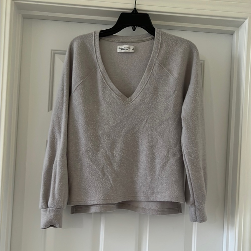 Abercrombie taupe V-Neck Women's Sweater
